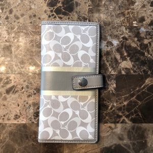 Almost New Slim Envelope Wallet